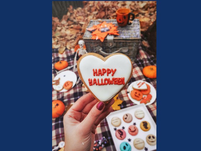 halloween cookie unsplash