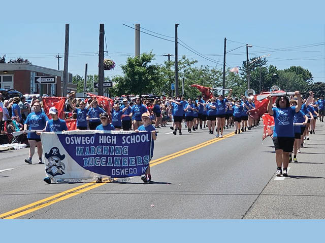 Marching Bucs on the street