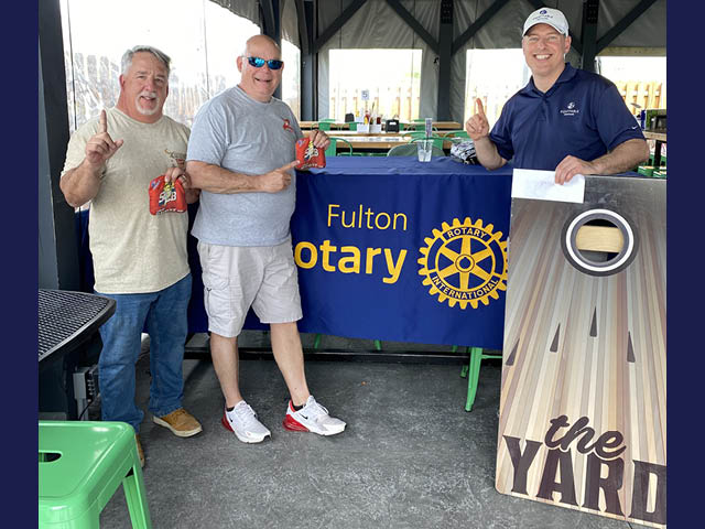 Pictured: Rotarian and Equitable Advisor Kurt D’Angelo (right) along with the 1st Place team: Ron DeGroff and Harry Meeker