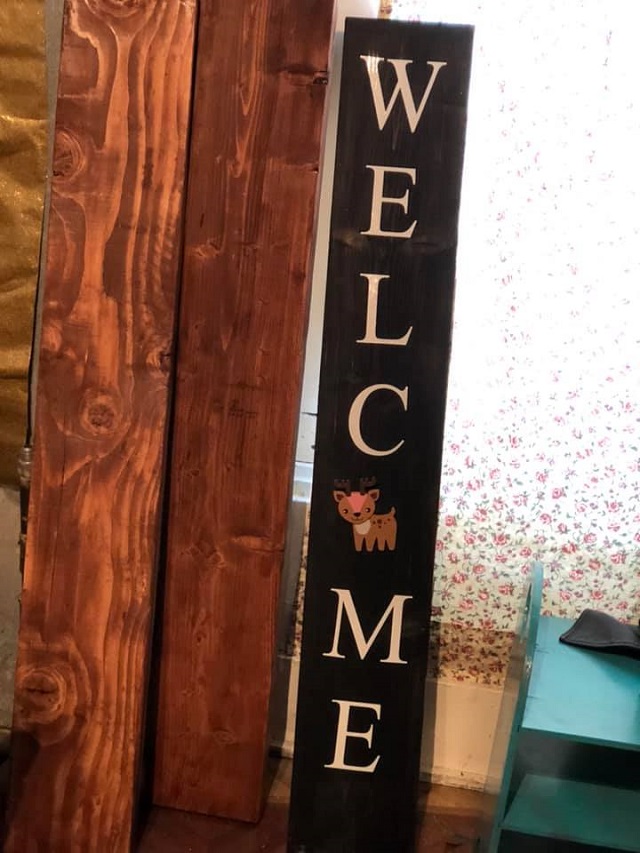 Welcome interchangeable sign