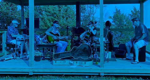 Quatro Bowers Band