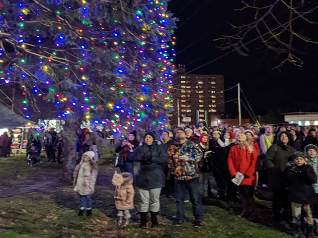 fulton christmas tree lighting december 2 11.21.2023