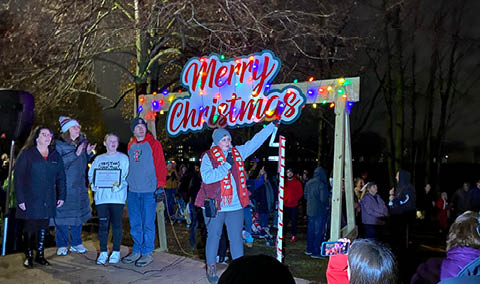 christmas tree lighting fulton 12.7.2024