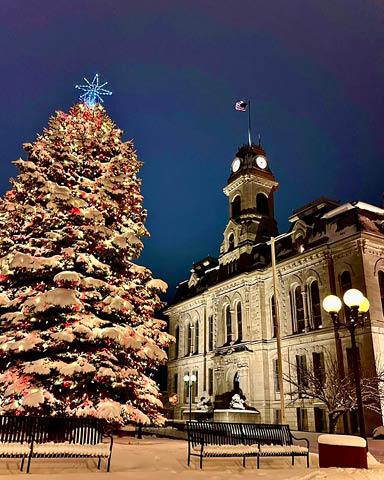 oswego xmas tree lighting 11.30.2024