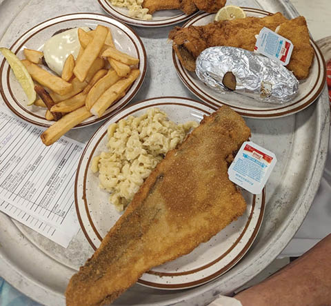 oswego elks fish dinners lent 2026