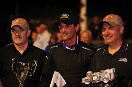 Sitterly survives first lap accident to cash Oswego Speedway’s $10,000 Mr. Supermodified check