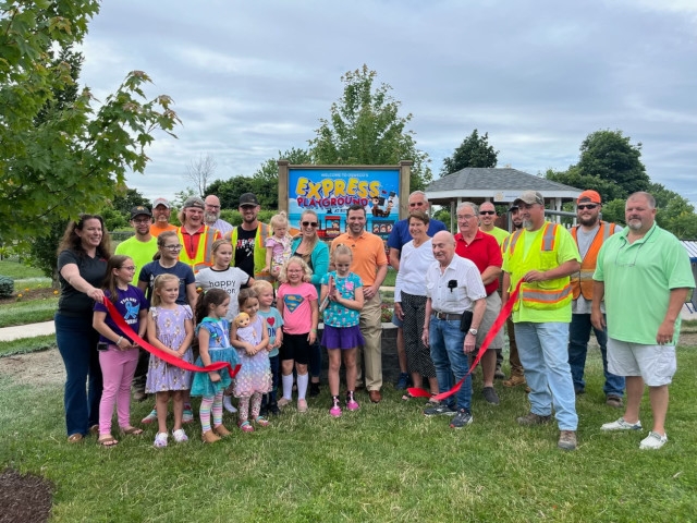 Mayor Barlow Announces Opening of New Musical Playground in Rotary Park