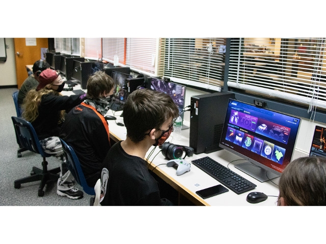 Game On: Phoenix Esports Team Among Best in State