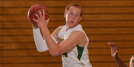 Oswego State's Ward receives NABC third team All-America honors