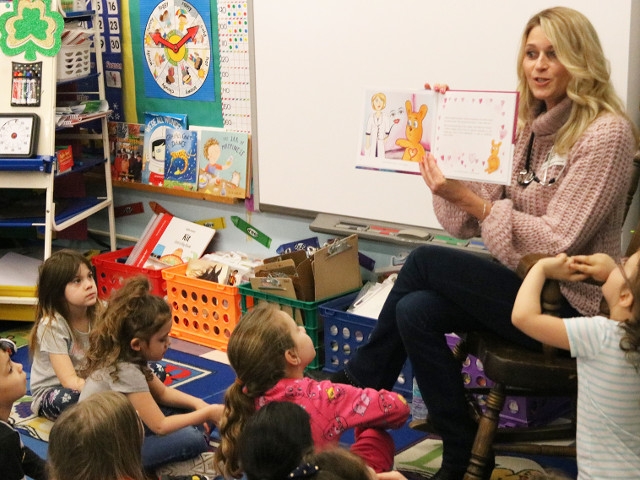 Author Visits Leighton Elementary, Educates About Heart Health