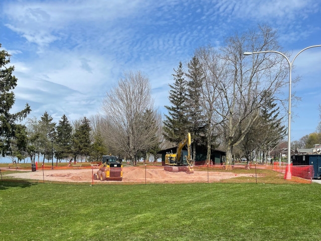 Mayor Barlow Announces Start of Construction For New Breitbeck Park Playground