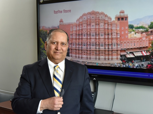 Oswego Professor, Scholarly Team Produce 28 Science-Themed Videos to Teach Hindi