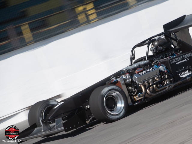 Sitterly Maintains Point Lead; A&amp;P Auto Parts Autograph Night June 15