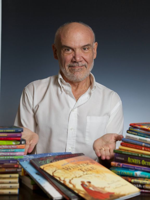 Best-Selling Author of Young-Adult Books to Keynote SUNY Oswego`s Quest