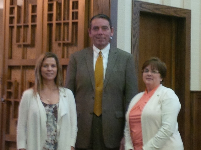 Pathfinder Bank Employees Help United Way 2016 Campaign