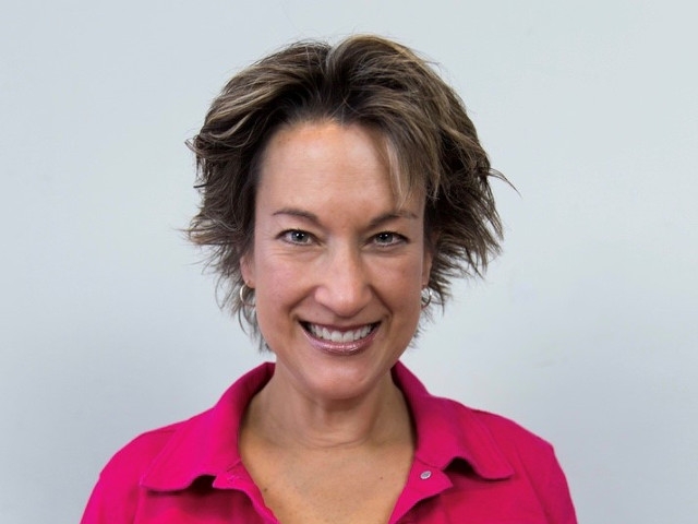 93 Q’s Amy Robbins to Emcee OCO Giving Thanks