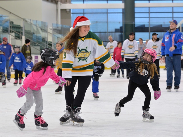 Holiday Skate with the Lakers Dec 11 to Support United Way