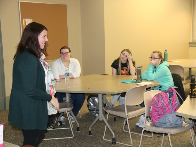 New Vision Students Learn About Realities, Strategies for Memory Loss