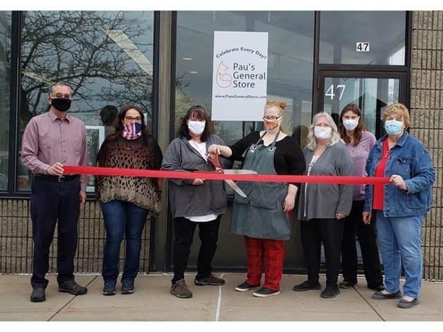 Pau's General Store Opens in Fulton