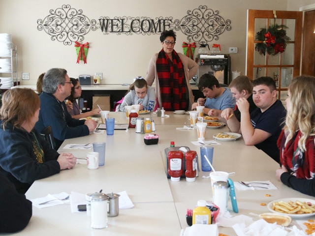 FJHS Students Create Memories at Mimi’s Drive-In
