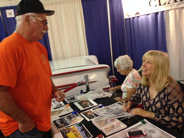 Oswego Movie Fan Meets Icon of American Graffiti Movie Fame