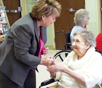 St. Luke Health Services residents welcome senator for a Valentine's Day visit