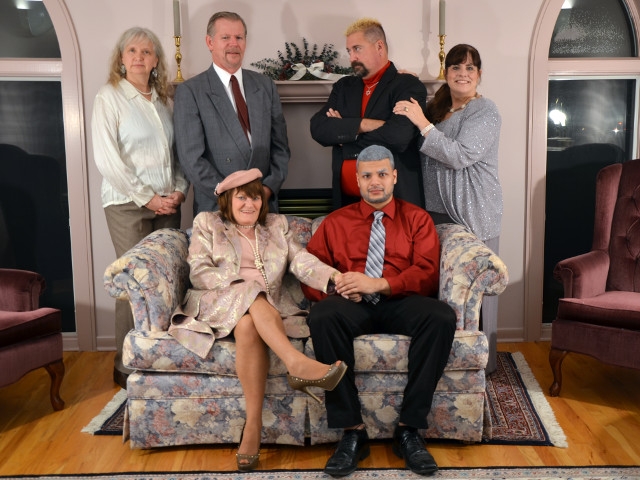 Oswego Players Combine Dinner and Great Comedy