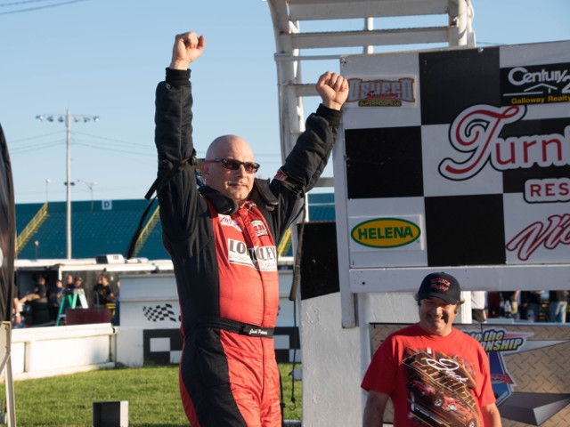 Jack Patrick Holds Off Russ Brown for Seventh Career SBS Triumph