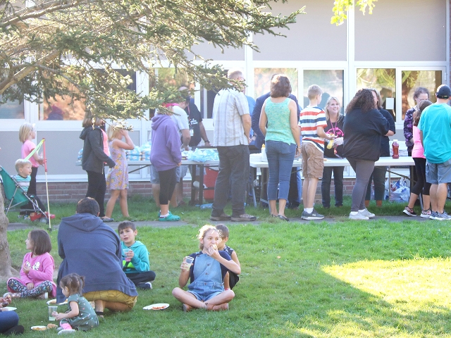 Lanigan Elementary Families Enjoy Fun, Teacher Meet-N-Greets
