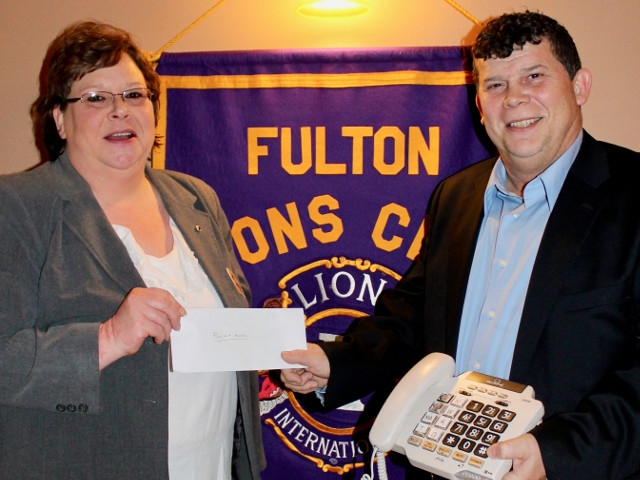 Aurora of CNY Presents to Fulton Lions Club