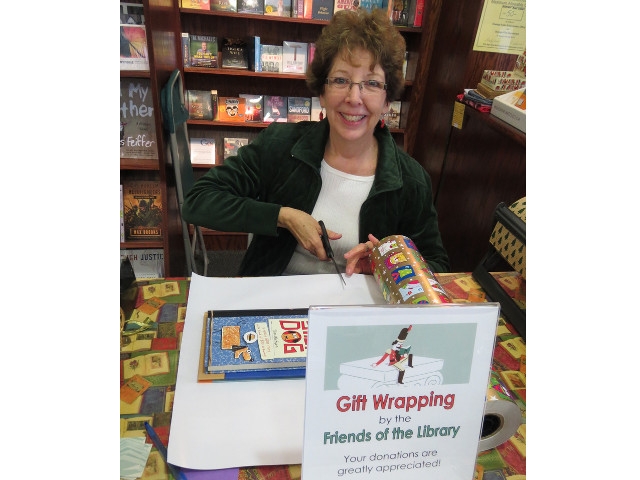 Friends of Library Will Wrap Your Holiday Gifts