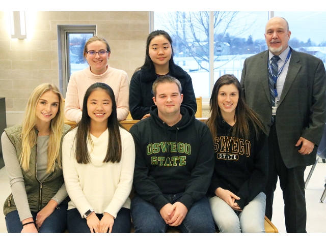 OHS Student Council Accepts SUNY Oswego Club Donation