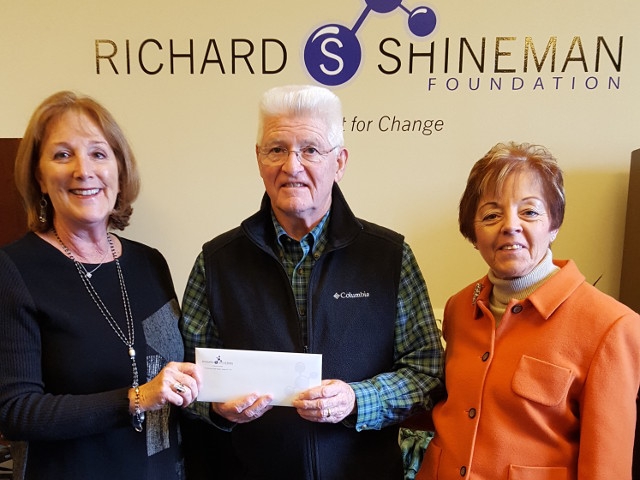 LCOC Literacy Receives $31,000 Shineman Grant for ‘Read To Them’ Program