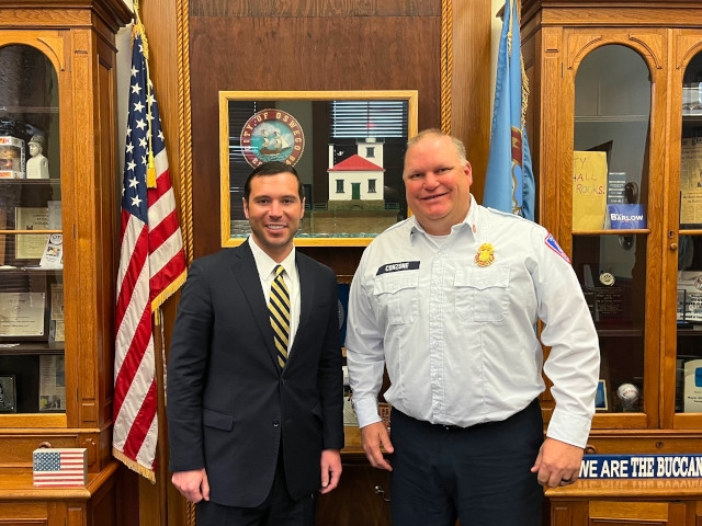 Mayor Barlow Appoints Paul Conzone Chief of Oswego Fire Department