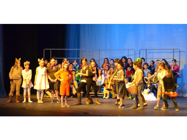 Purrfect Performance for Kingsford Park Elmentary Musical
