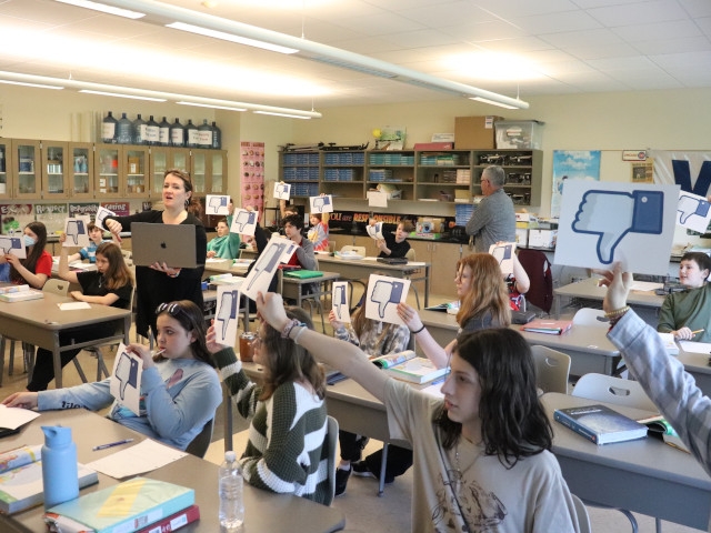 'Mystery Zoom' Connects Students Around The World