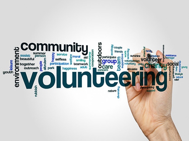 Seniors: Reap the Rewards of Volunteering