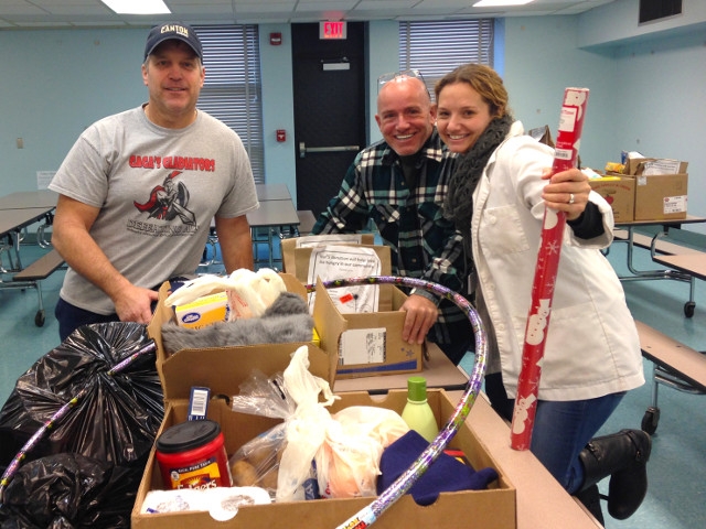 Annual Kingsford Park Holiday Giving Project a Success